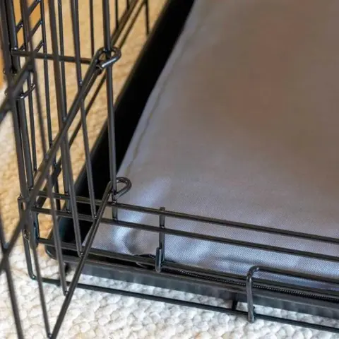 Forkæl dig selv og din hund med en praktisk og blød hundemadras