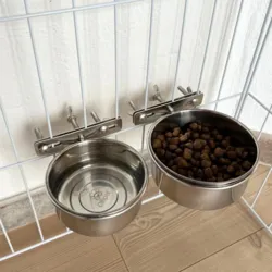 Ollipet skål til ophængning i hundebur er ideel til hundeferien