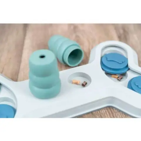 Trixie Dog Activity Flip Bone  - gem godbidder i spillet