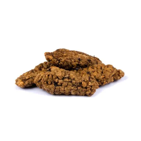 Brit Meaty Jerky Beef Real Fillets er bløde og kødfulde hundesnacks med høj andel af oksekød, perfekte som daglig belønning