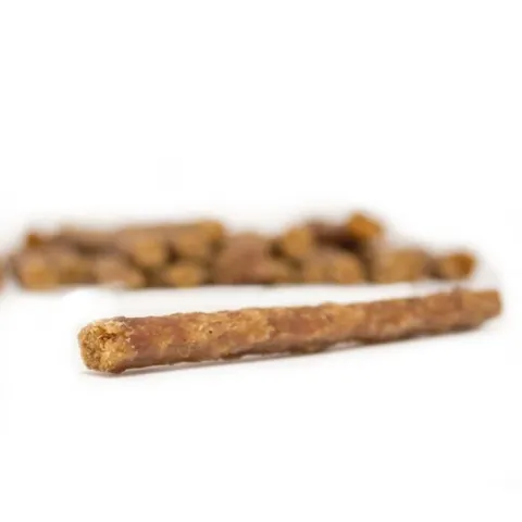 Tyggepinde med smag af kylling fra Snack'it