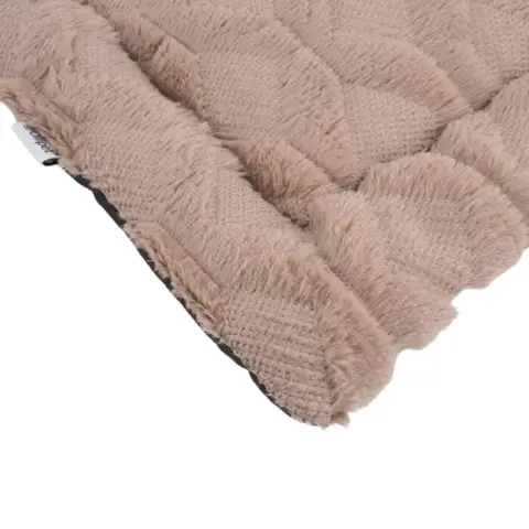 Ollipet hundetæppe i flot khaki/beige farve og med et super fint mønster - passer til ethvert hjem.
