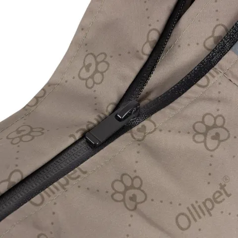 En lækker regndragt fra Ollipet der holder din hund tør på regnfulde dage.