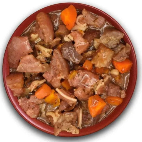 Unikt vådfoder med svineører – Alpha Spirit Pork Ears Stew kombinerer tekstur, smag og næring i ét naturligt måltid