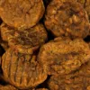 Forkæl din hvalp med Brit Meaty Jerky Puppy Meaty Coins Turkey. Smagfulde godbidder med kalkun og græskar, ideelle til træning